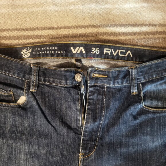 Variety of Designer Jeans - Picture 3 of 15